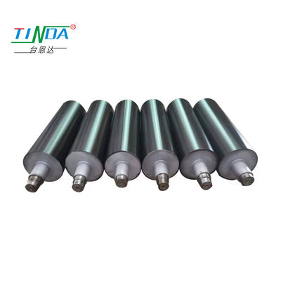 ارتعاش پایین 45 استیل سیلندر رول سطح درمان های قهوه ای تیره یا HV500 در سیاه